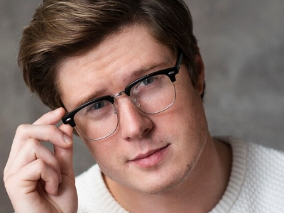 Nerdy or Trendy? Are Half-rimmed Glasses In Style