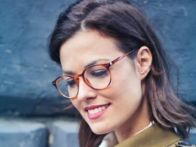 How Long Does It Take To Adjust To New Glasses? - MyDollger