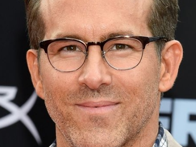 The Secret Behind Ryan Reynolds Glasses