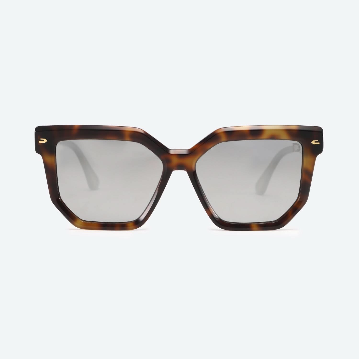 Voyageur Design